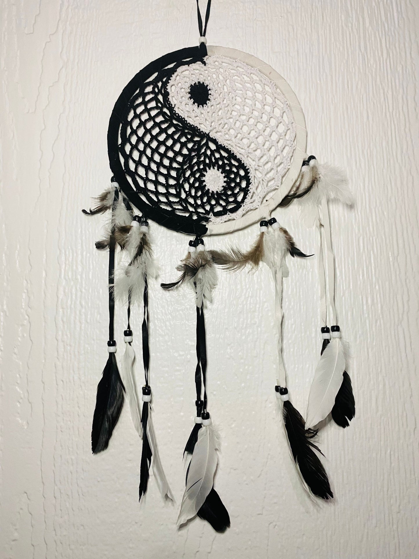 Dreamcatcher | Woven Dream Catcher | Wall Hanging Decoration | Boho | Black and White | Yin and Yang | Feathers | Room | Gift Crystal Eyes It