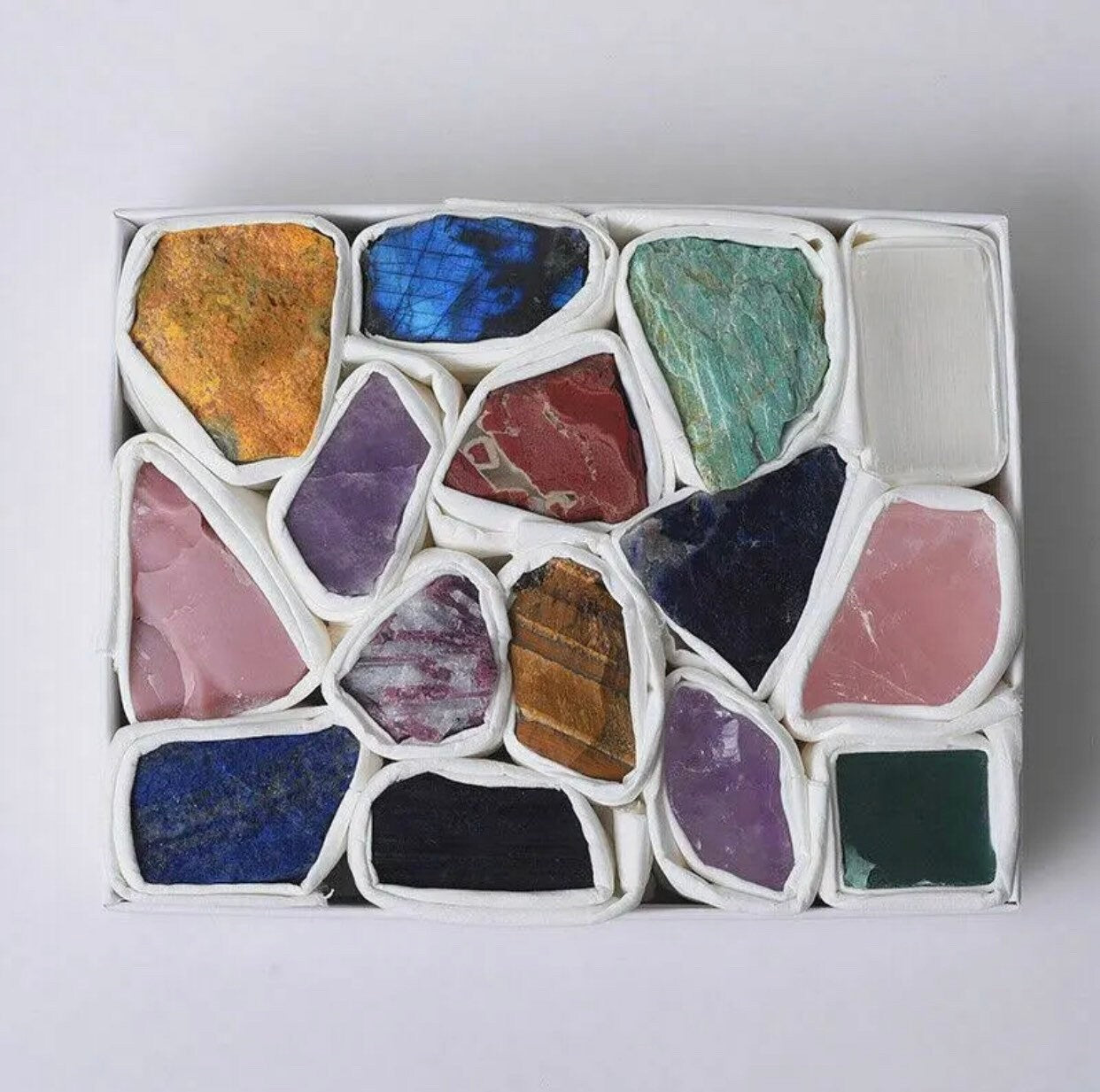 Mixed Crystal Box Set | 1.5 - 2 lbs | Rough Crystals | Stones | Gemstones | Natural | Mystery Scoop | Gift Crystal Eyes It