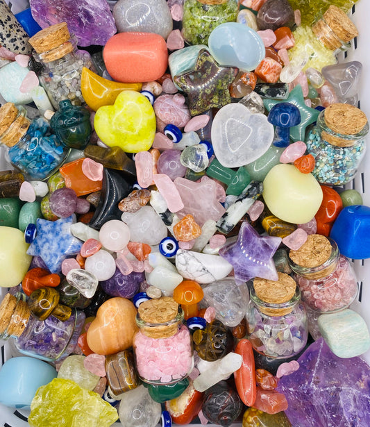 Crystal Mystery Scoop | Confetti | Bag | Mixed | Lucky Dip | Random | Surprise | Polished | Raw | Gemstones | Chips | Shapes | Gift Crystal Eyes It