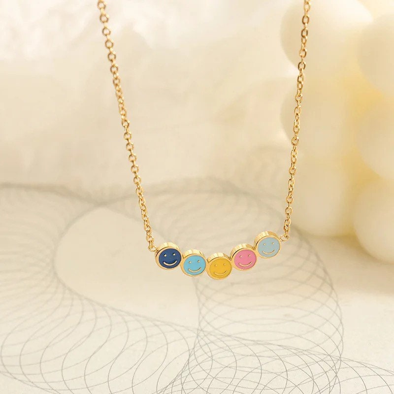 Smiley Face Necklace | Happy Face | Chain | Pendant | Gold | Stainless Steel | Colorful | Gift Crystal Eyes It